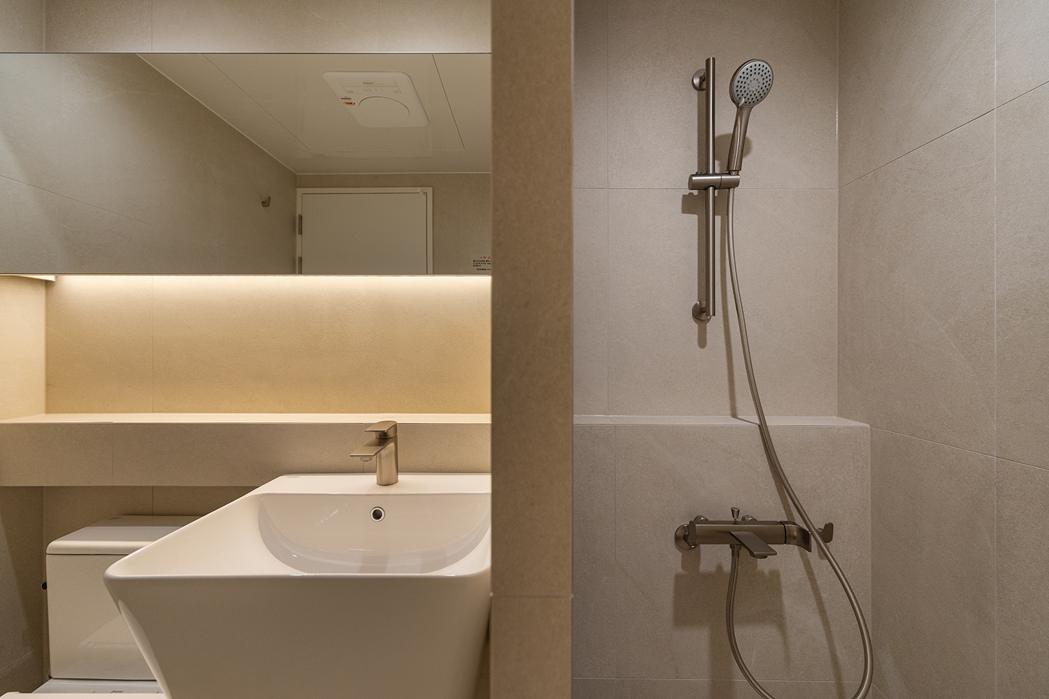 /user/a/apriltree/editor/2603/ffbd89683d77cce6e9beee2a756446d3_1772770680_9272.jpg 이미지크게보기